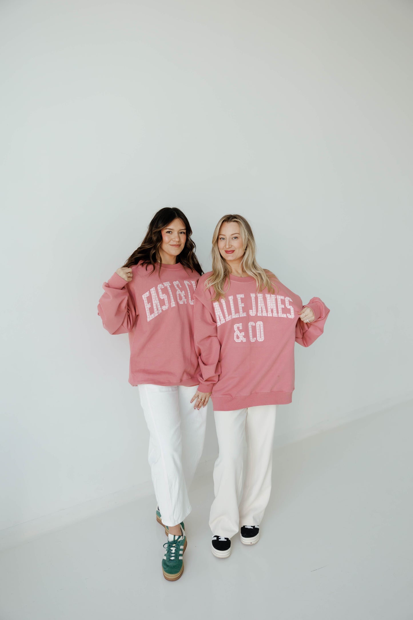 HALLE JAMES & CO CREWNECK