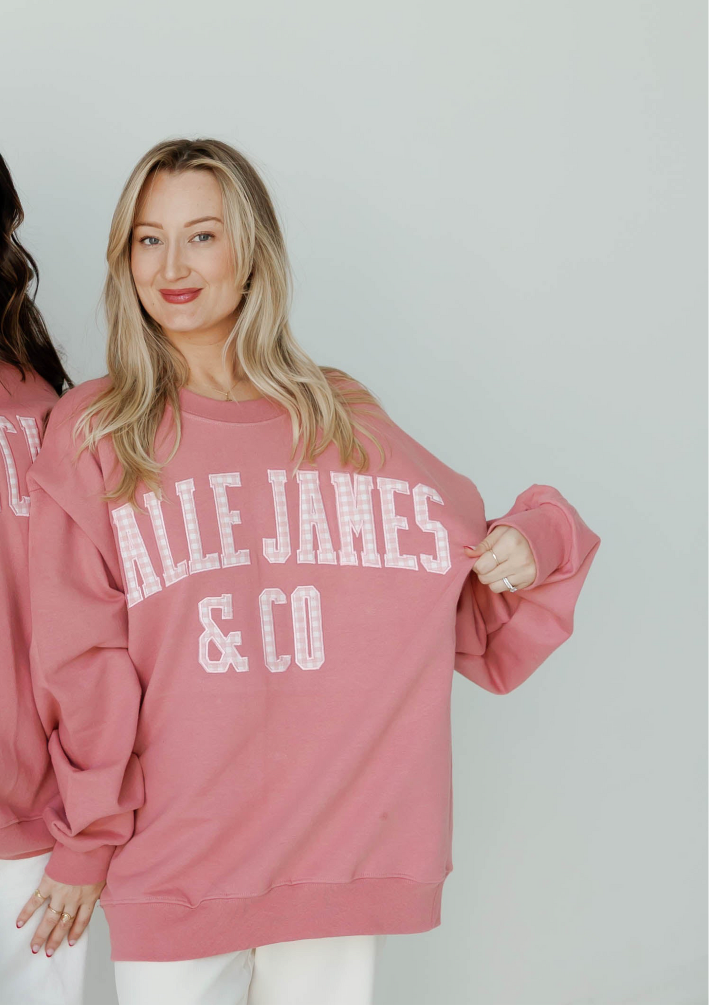 HALLE JAMES & CO CREWNECK